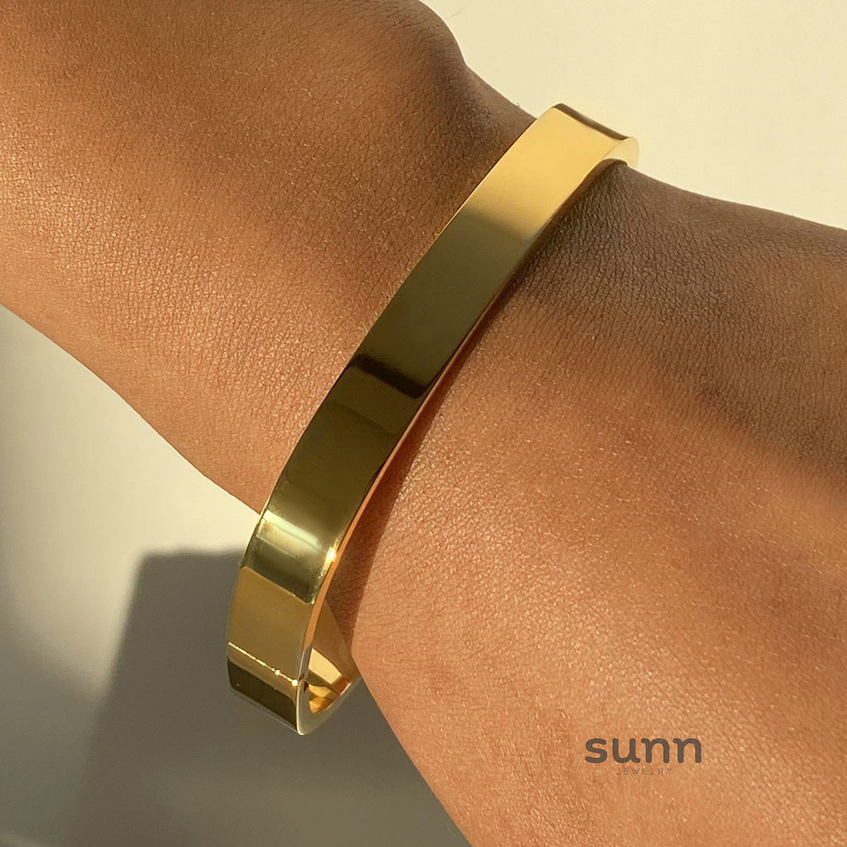 Karyn Titanium Steel Cuff Bracelet [1IKMRVH2]