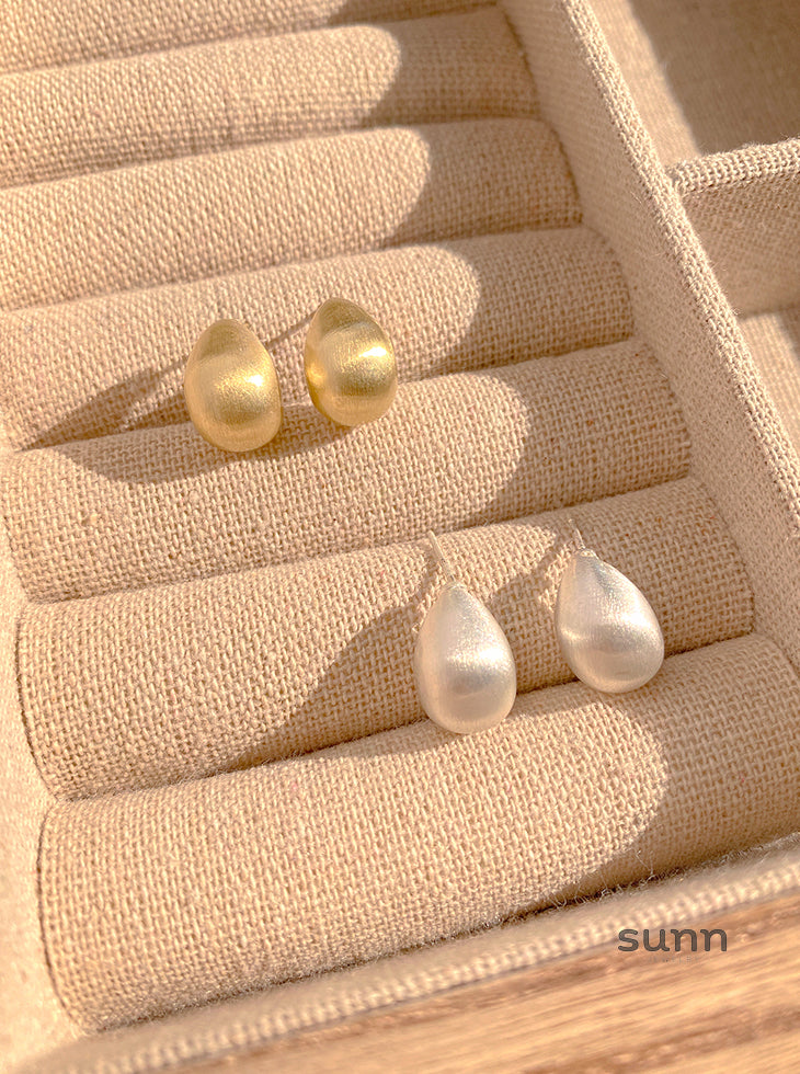 Kassidee Frosted Bean Drop Earrings [UE66DA1E]