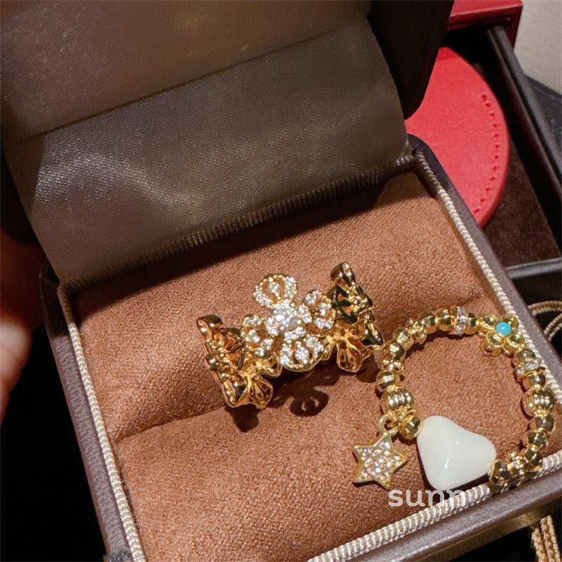 Kataleyah Baroque Floral Ring [9J4LER28]