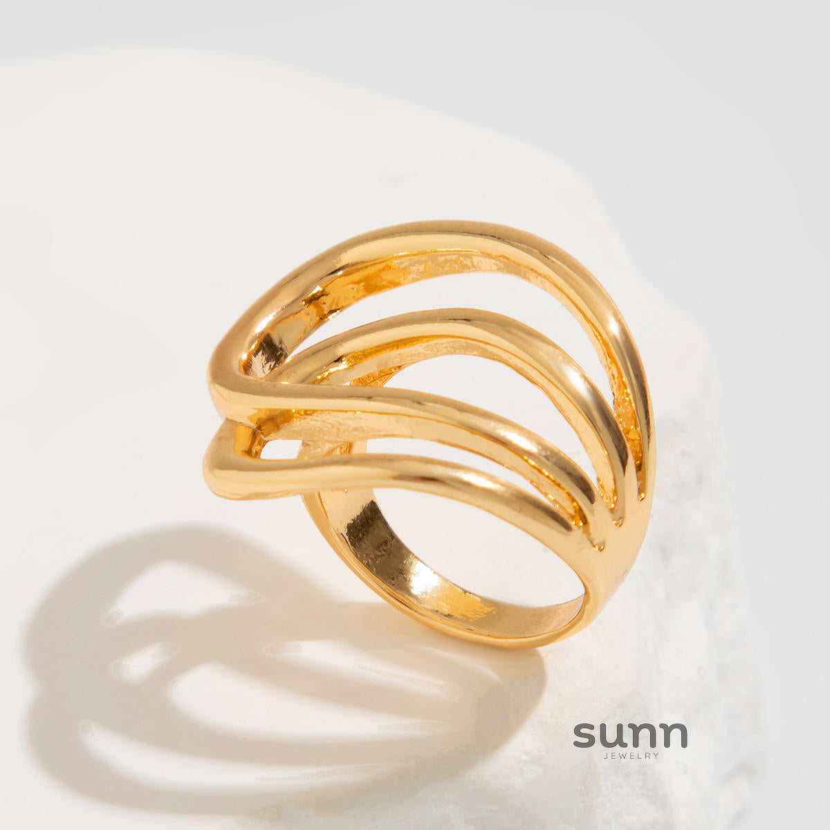 Katara Glossy Wave Cuff Bracelet [447A2Q9G]
