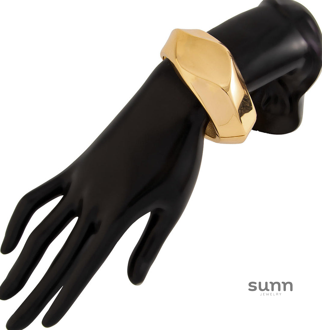 Katara Glossy Wave Cuff Bracelet [RQAT10NL]