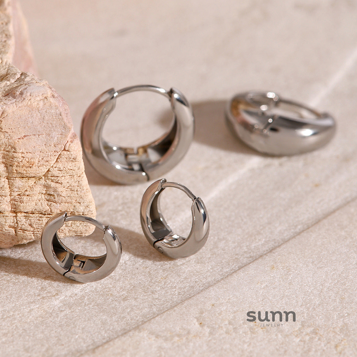 Katerina Timeless Hoop Earrings [CSSLJ5OR]