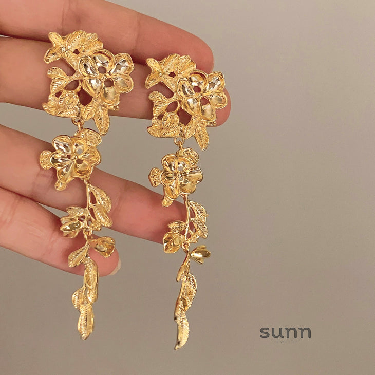 Katheryn Floral Drop Earrings [TWWKWYKC]
