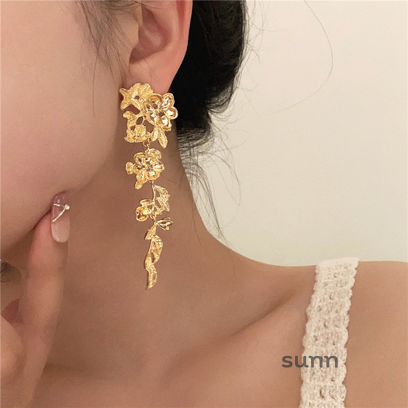 Katheryn Floral Drop Earrings [NICMCU5L]