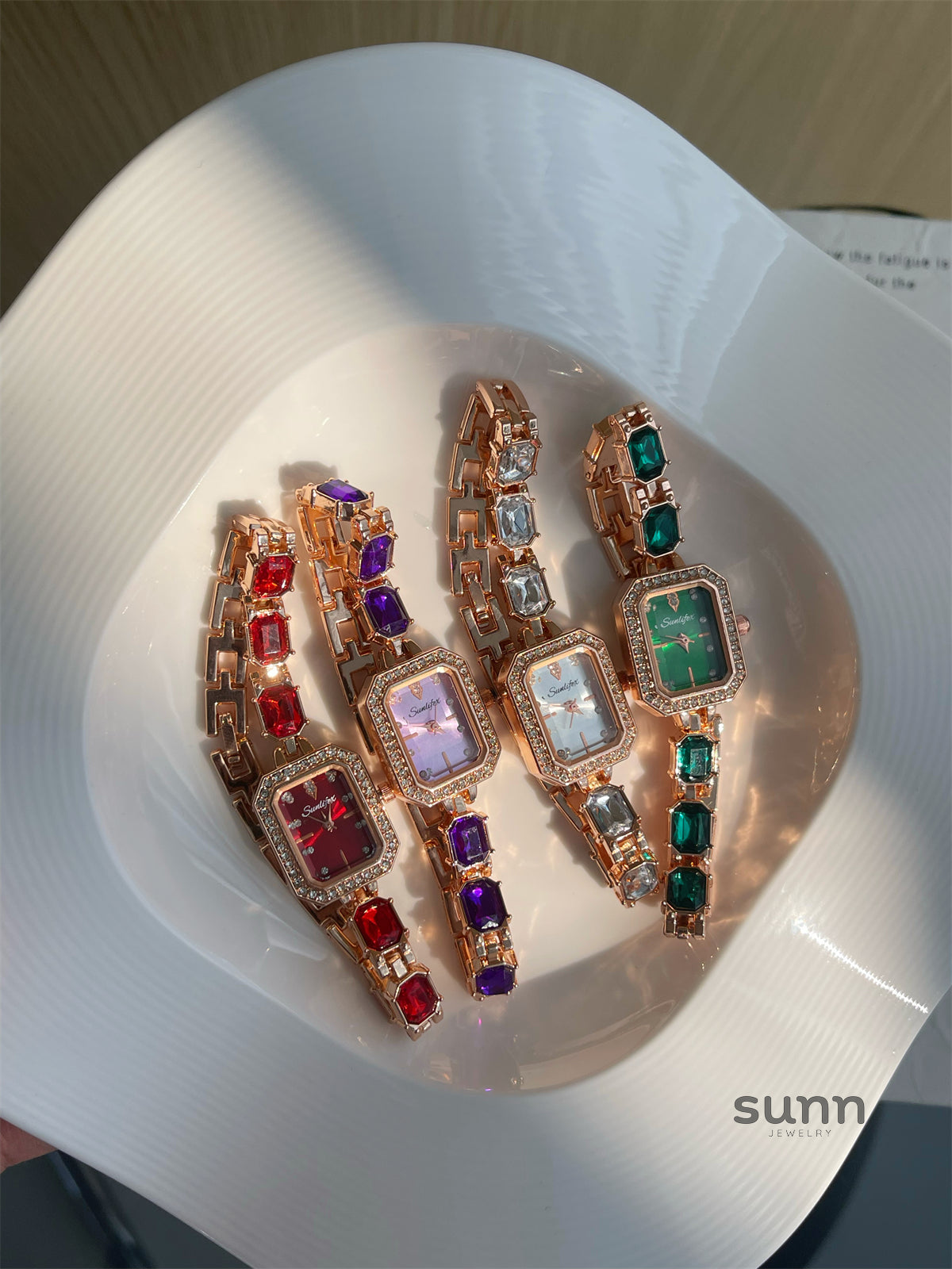 Katie Square Emerald Bracelet Watch [TINE4191]