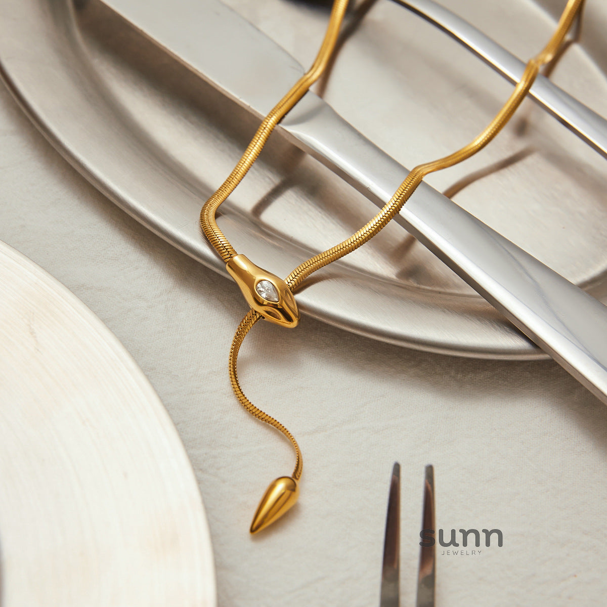 Katrina Zircon Serpent Necklace [NWS89M8G]