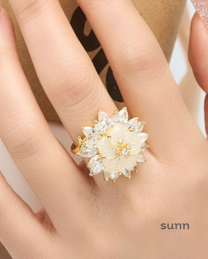 Katya Resin Bloom Ring [9KHHWXB9]
