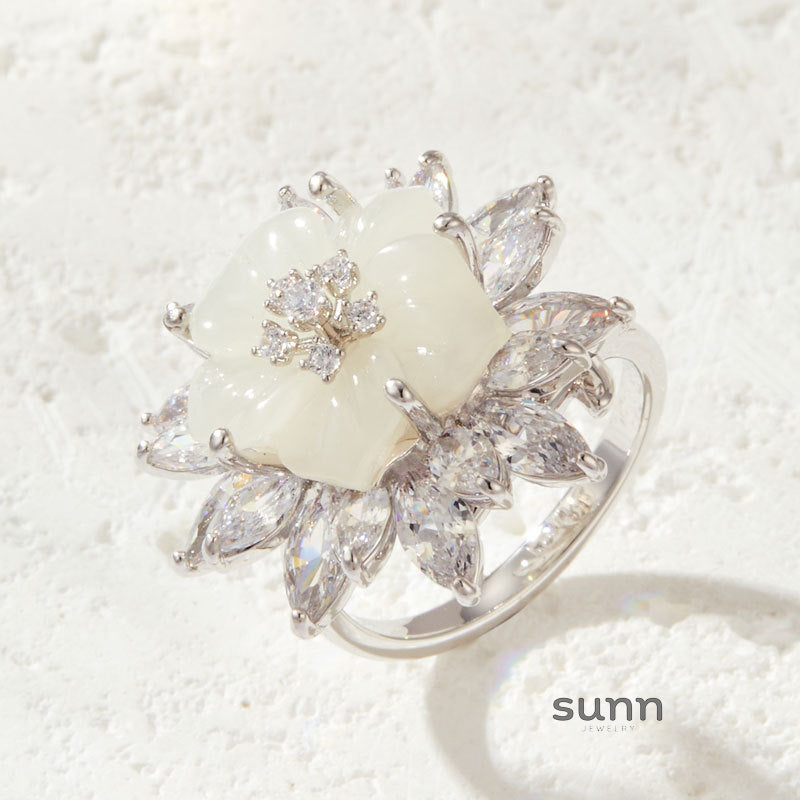 Katya Resin Bloom Ring [PIVME0M4]