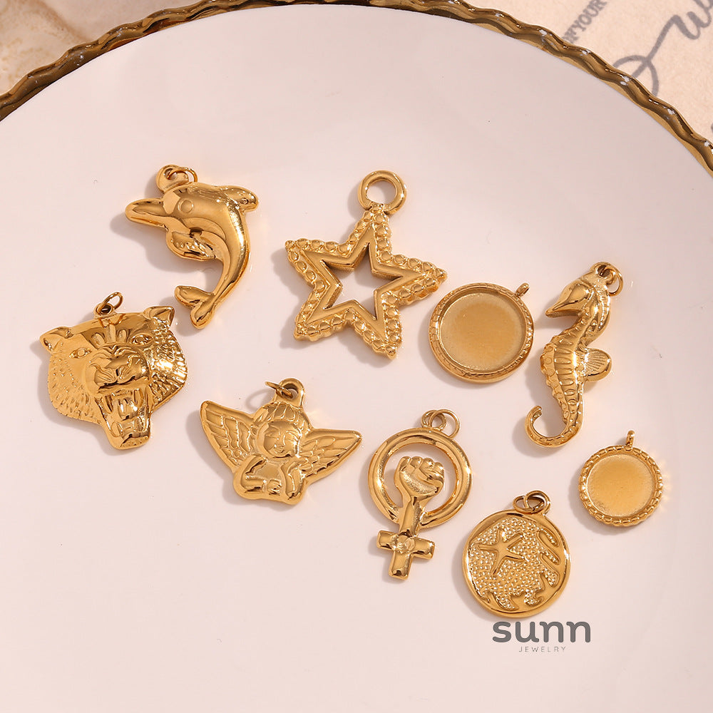 Kayce Geometric Charm Pendants [5PSESVLD]