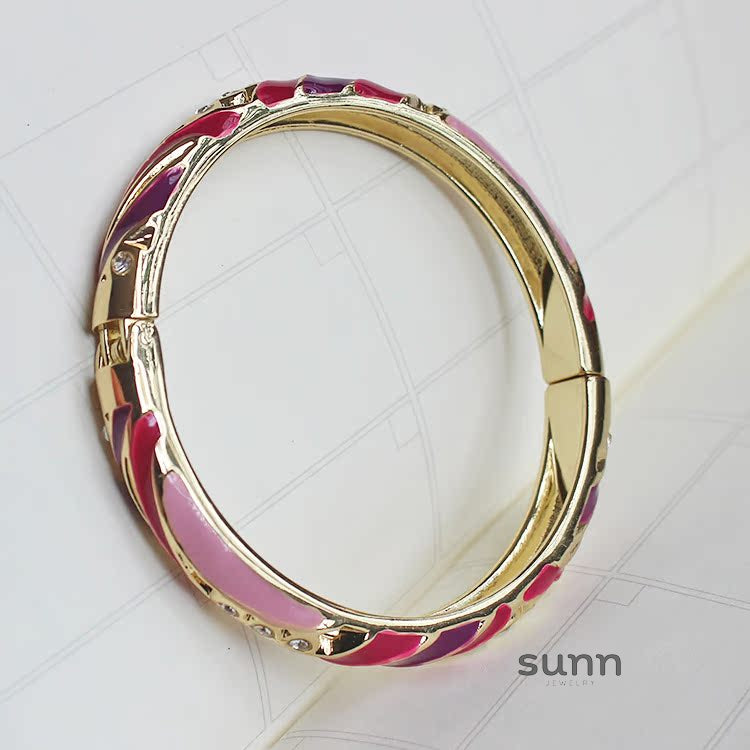 Kayci Enamel Glaze Bangle [ATC31KW6]