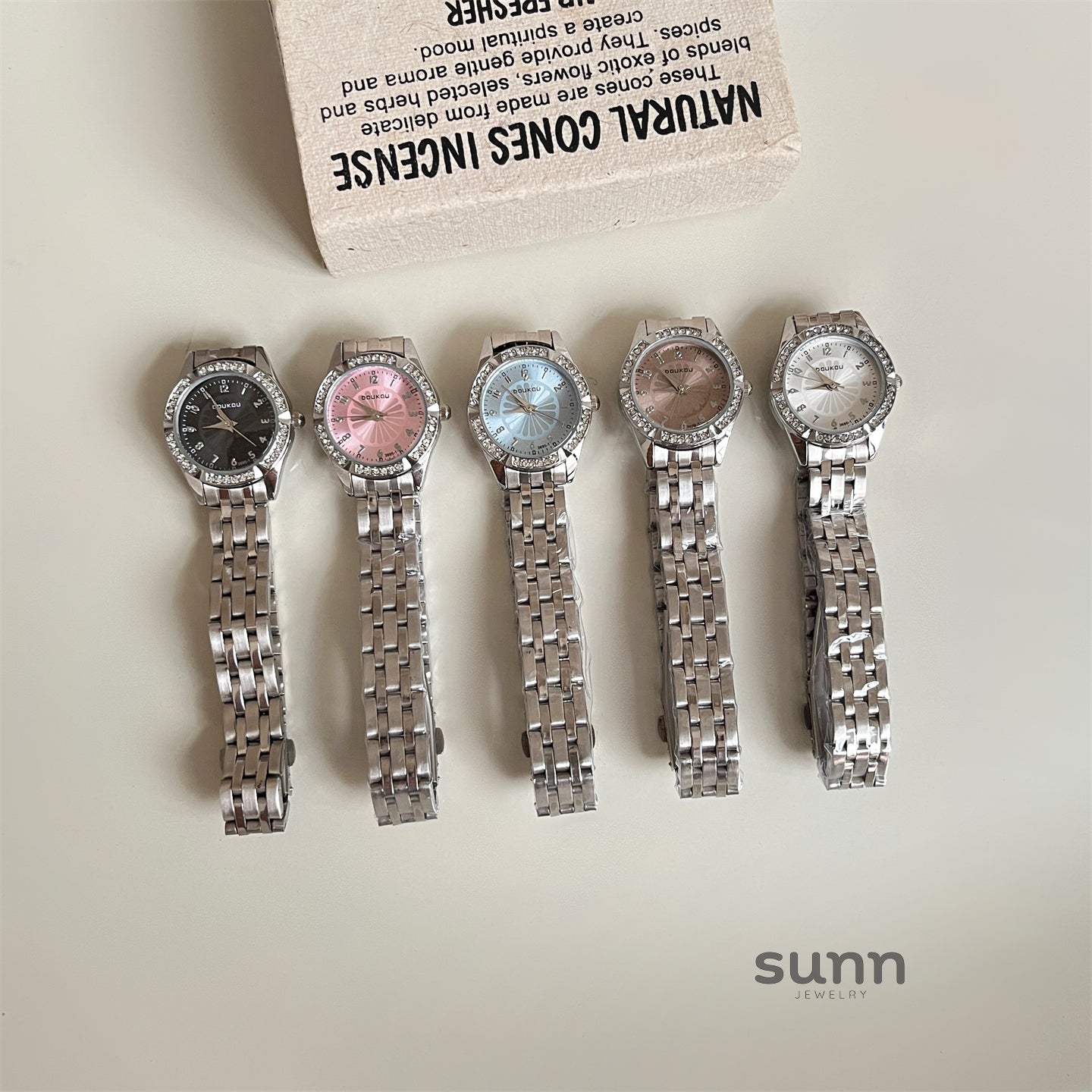 Kaydance Dainty Daisy Watch [T6J3O4QW]