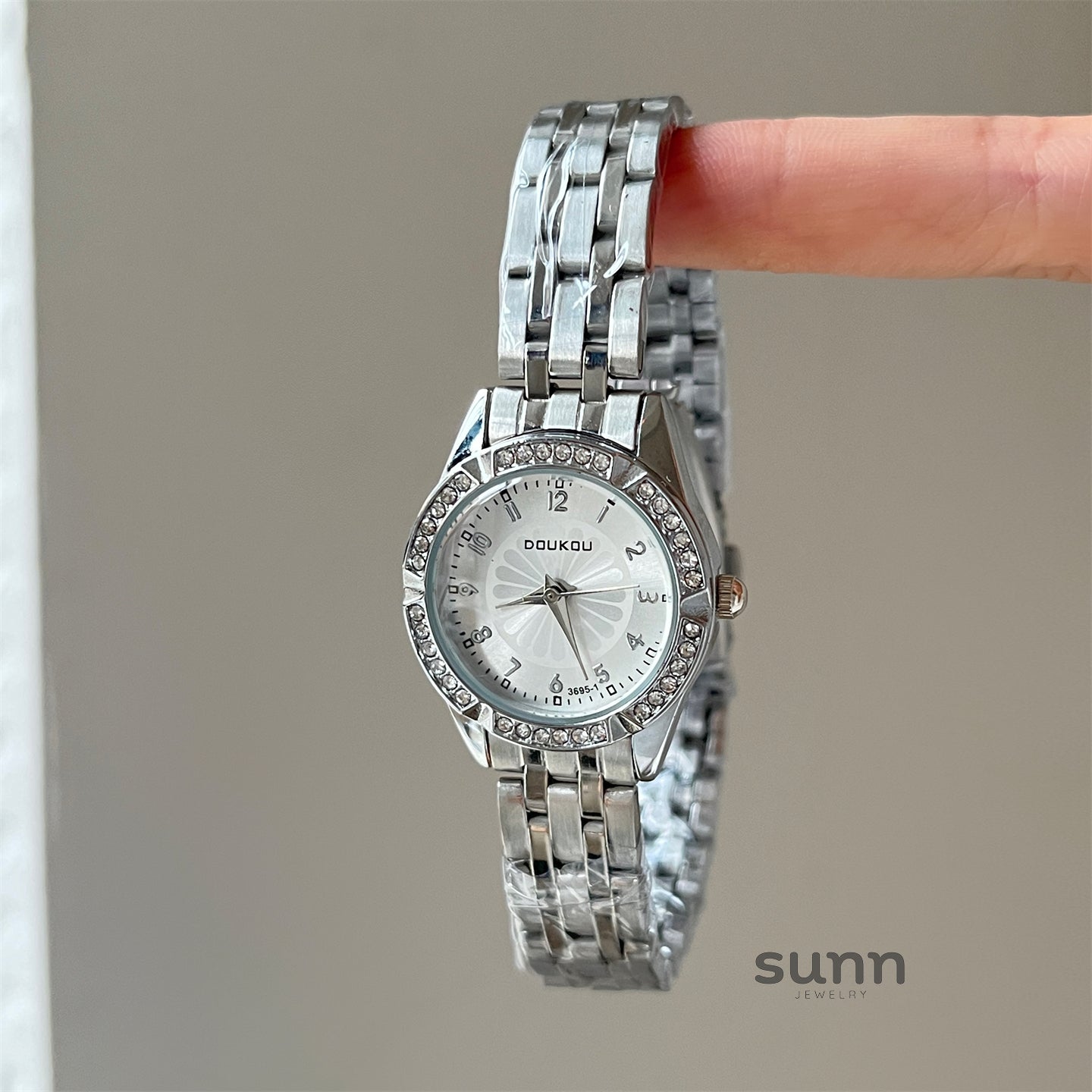 Kaydance Dainty Daisy Watch [JSS6WSNN]