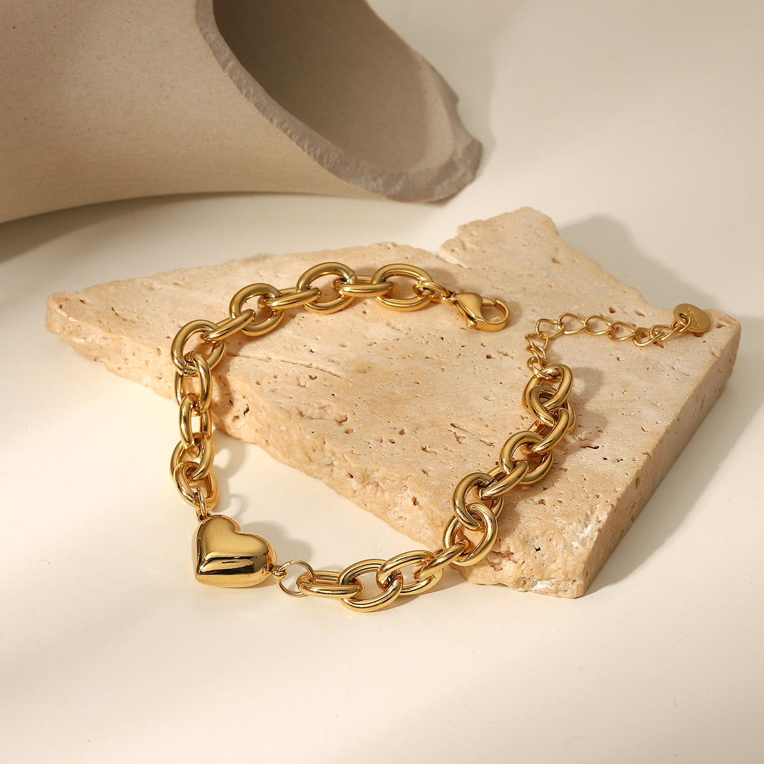 Kaydee Chunky Heart Chain Bracelet [GJ4TEZ1E]