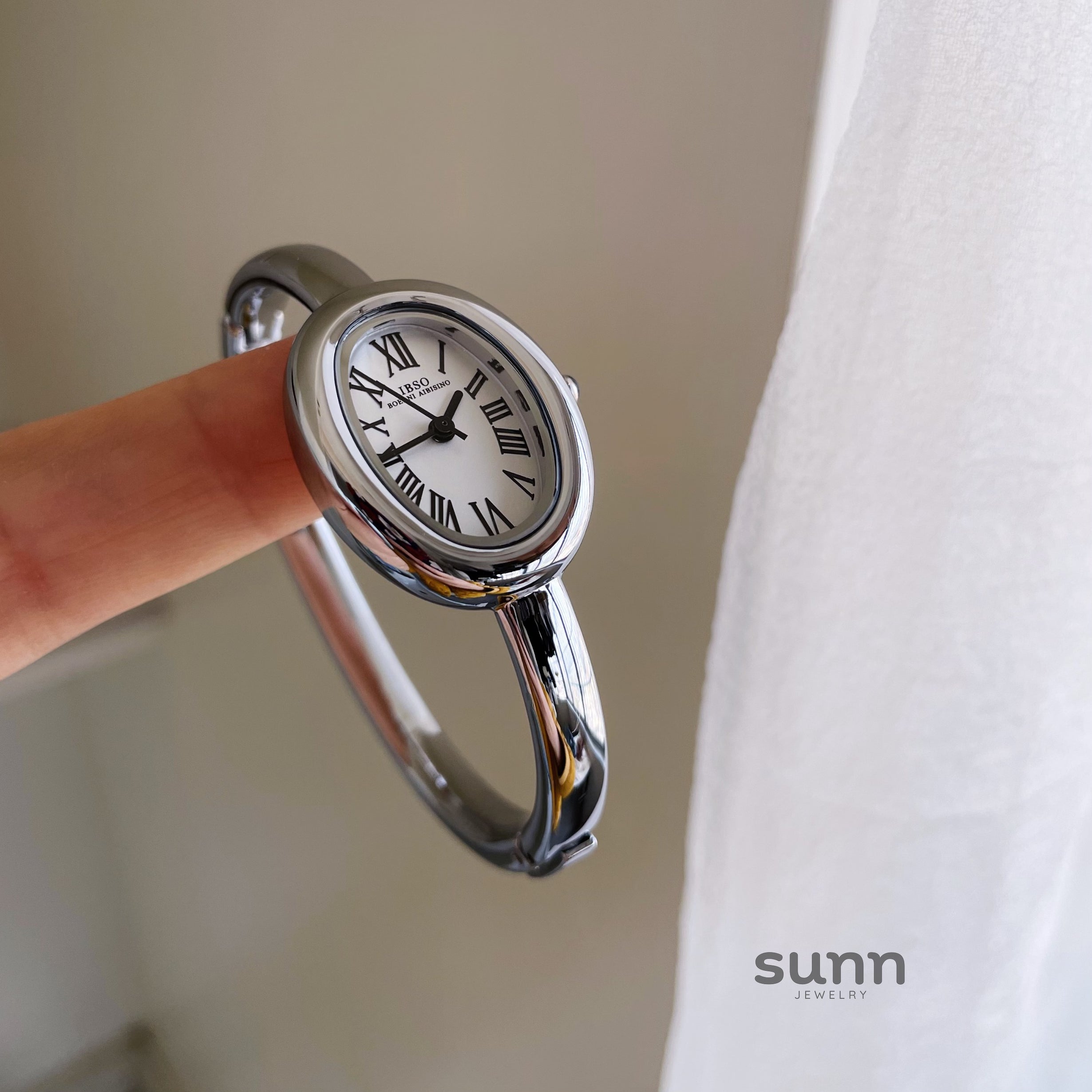 Kaydee Elliptical Bracelet Watch [8DTSJRP1]