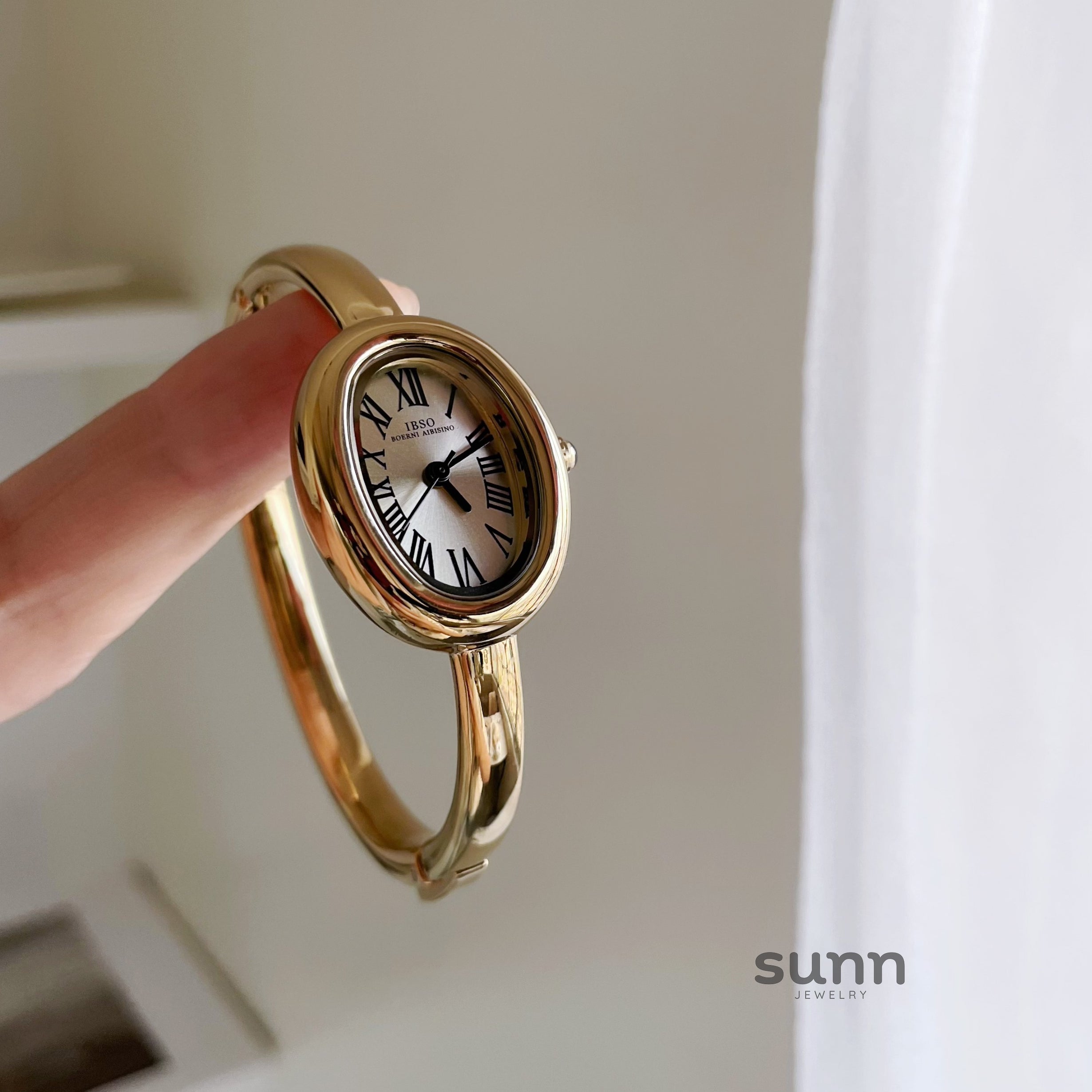 Kaydee Elliptical Bracelet Watch [38GOH435]
