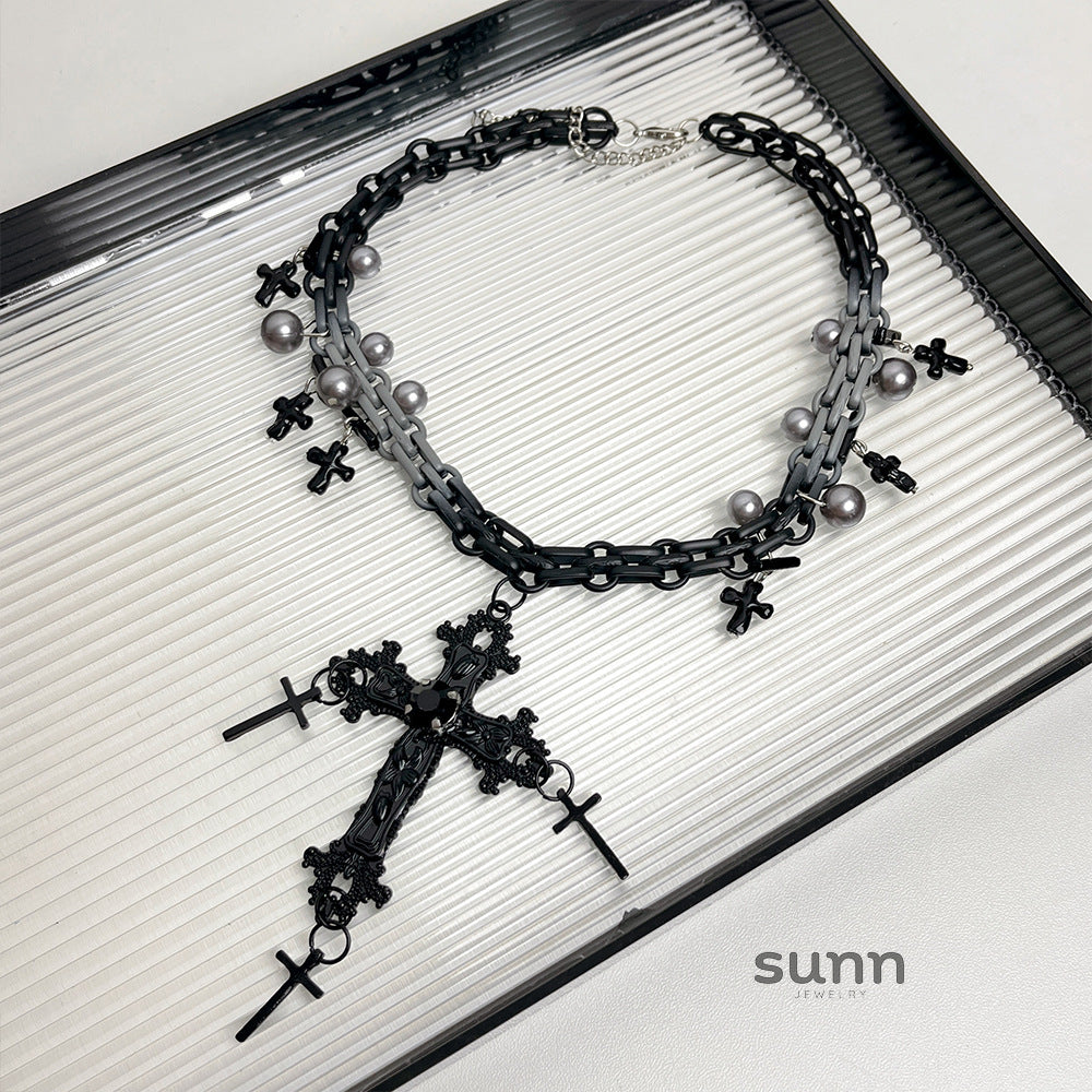Kaylah Gothic Cross Necklace [HKTMUNTM]
