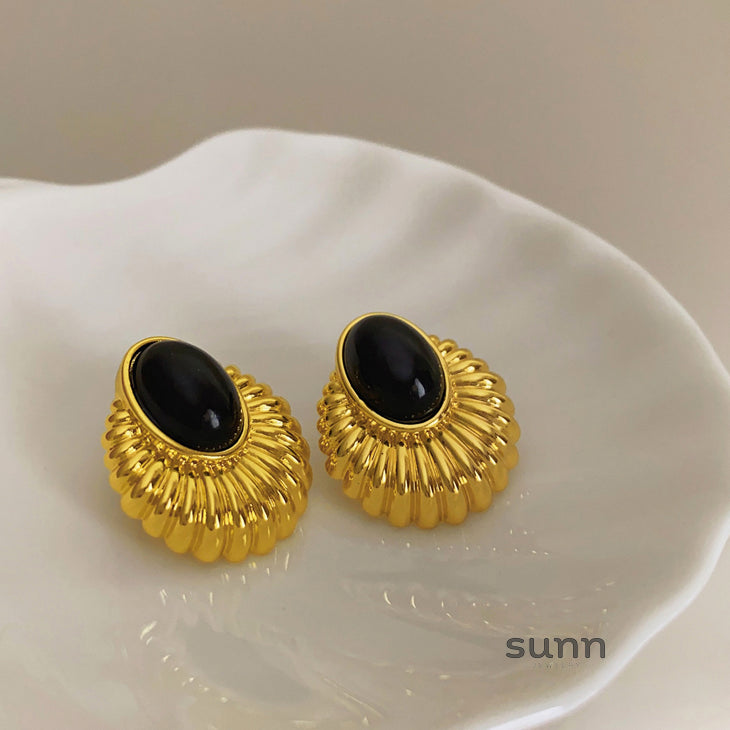 Kaylah Sculptural Gold Earrings [8X6UUAWD]