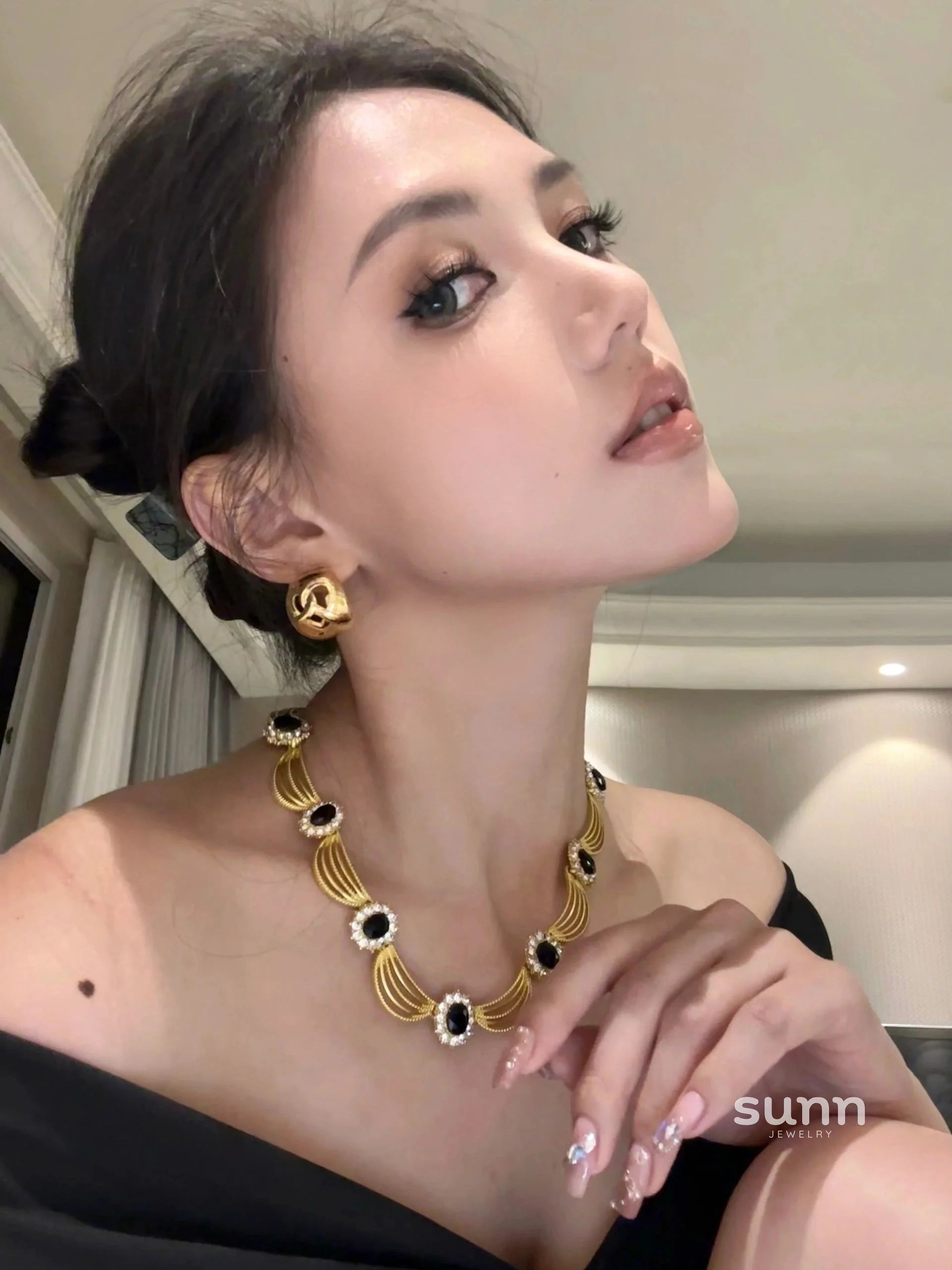 Kaylani Baroque Gemstone Choker