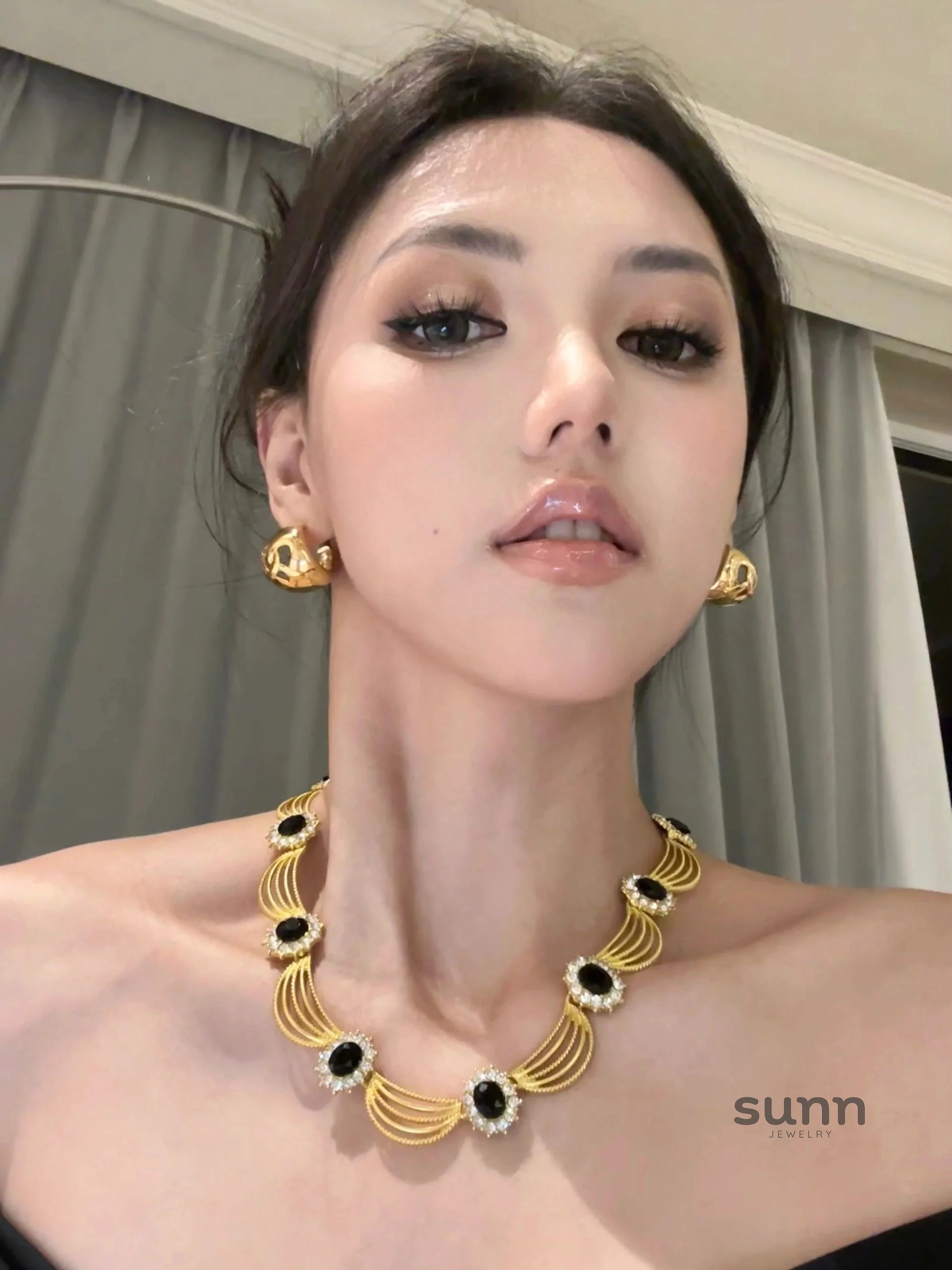 Kaylani Baroque Gemstone Choker