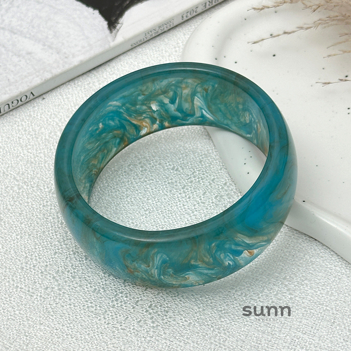 Kaylani Smudged Resin Bangle [W68SY9T5]