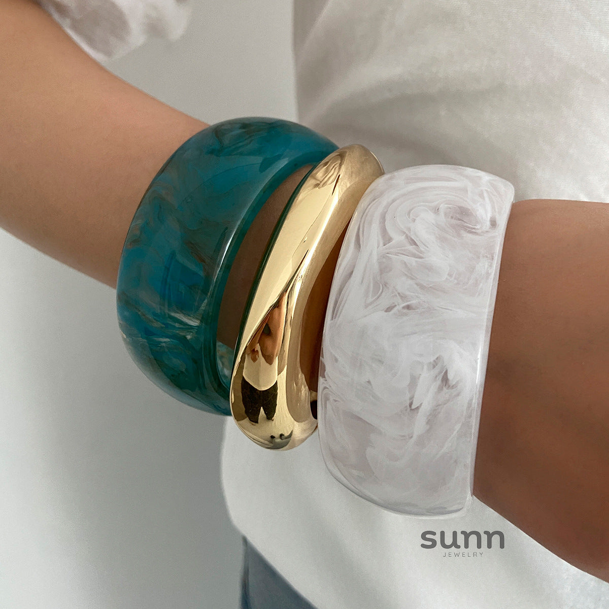 Kaylani Smudged Resin Bangle [KB1H3YYA]