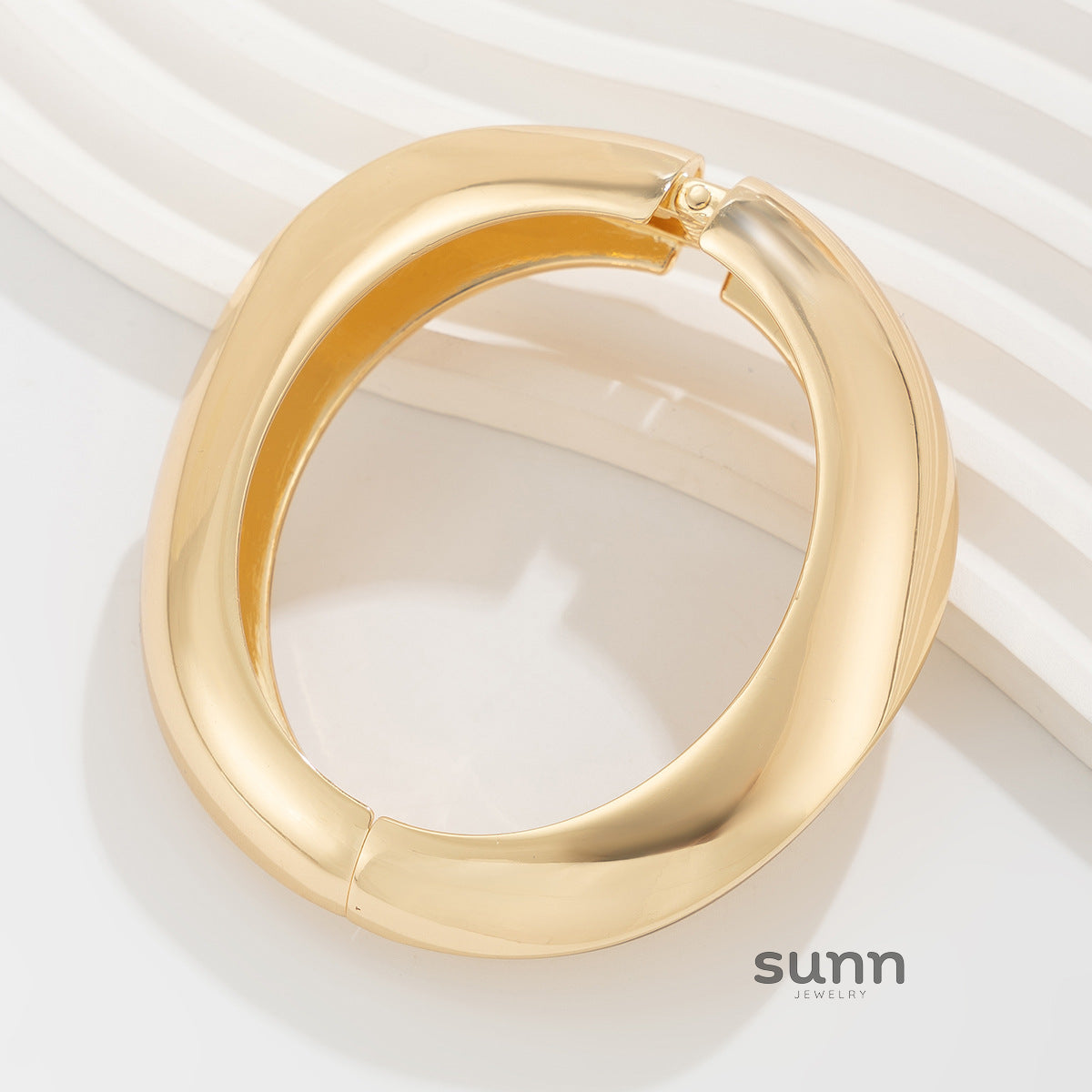 Kaylani Smudged Resin Bangle [TNF5DL0W]