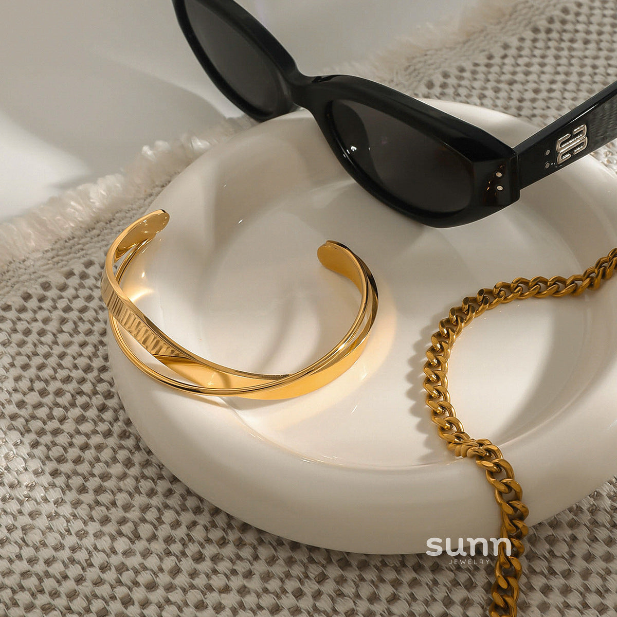 Kayleah Modern Sphere Cuff Bracelet [2ASF751G]