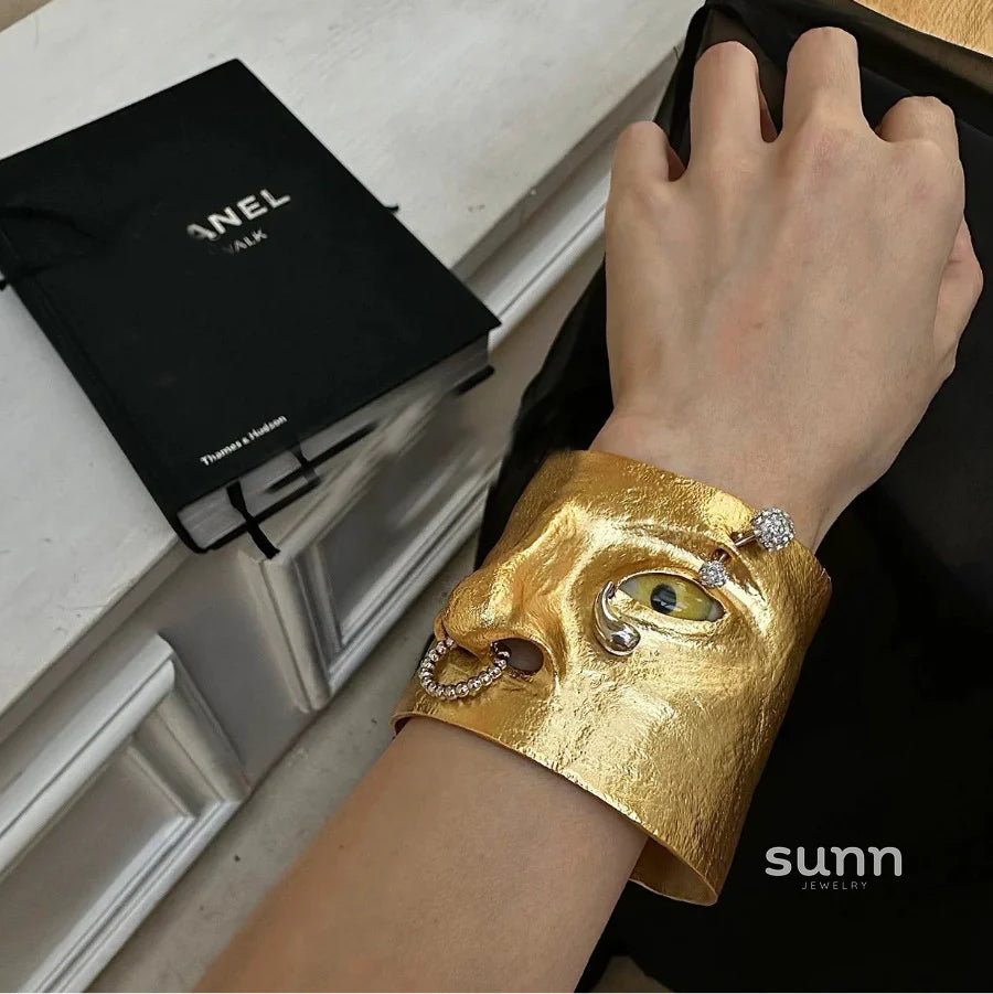 Kayleah Sculptural Face Bracelet