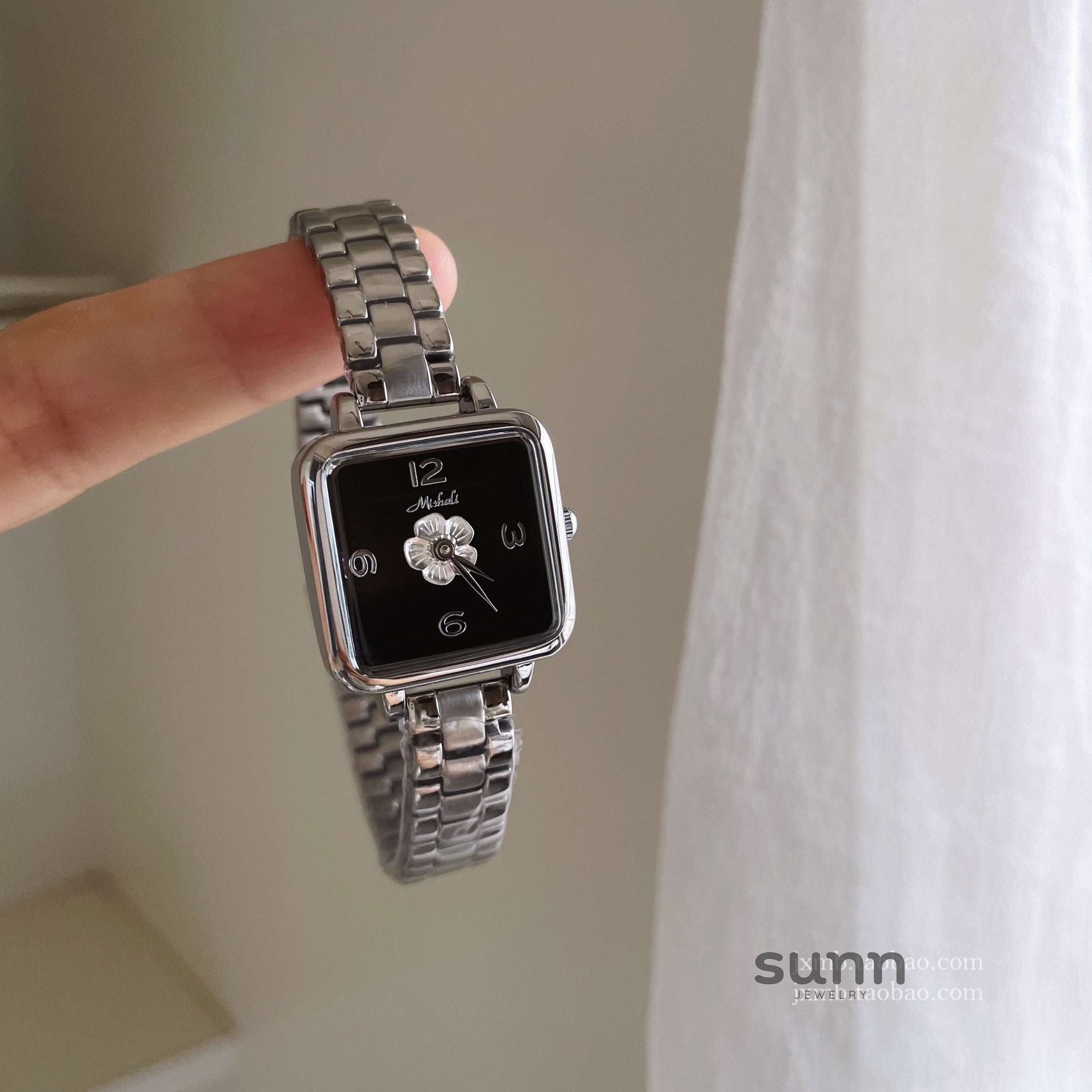 Kayleah Square Camellia Watch [QPSZ3WX2]