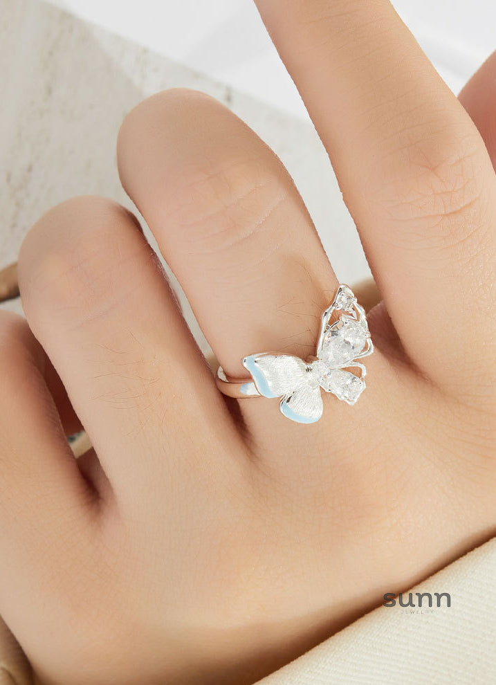 Kayleen Brushed Butterfly Ring [B1SL4WOM]