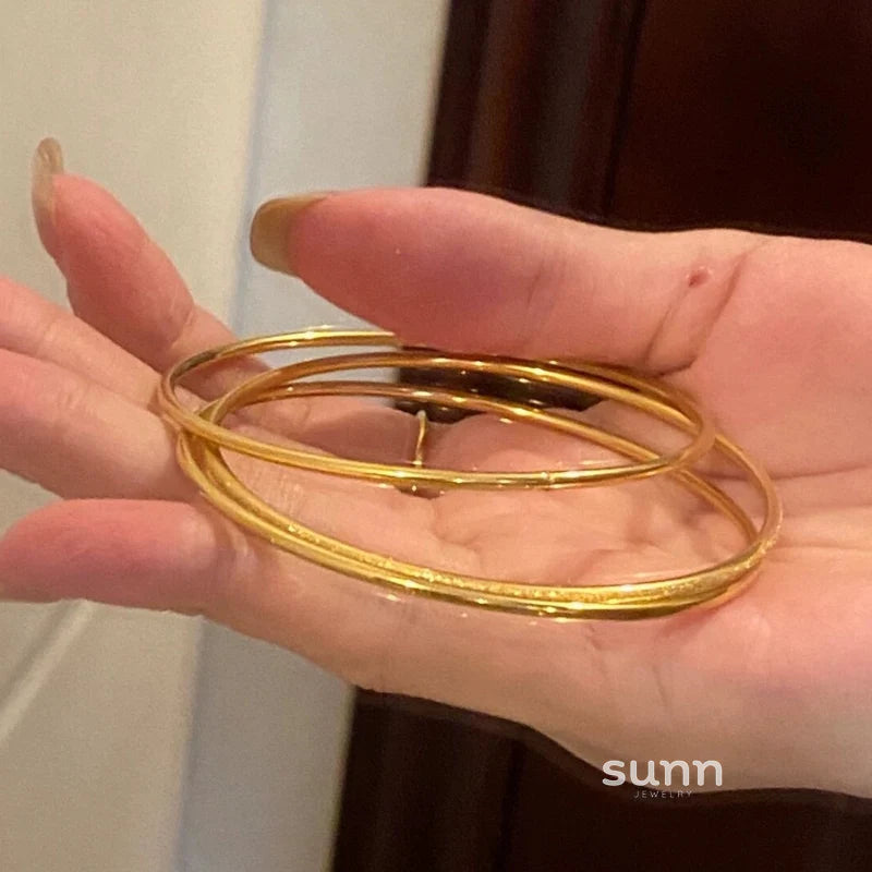 Kayleen Timeless Gold Bangle