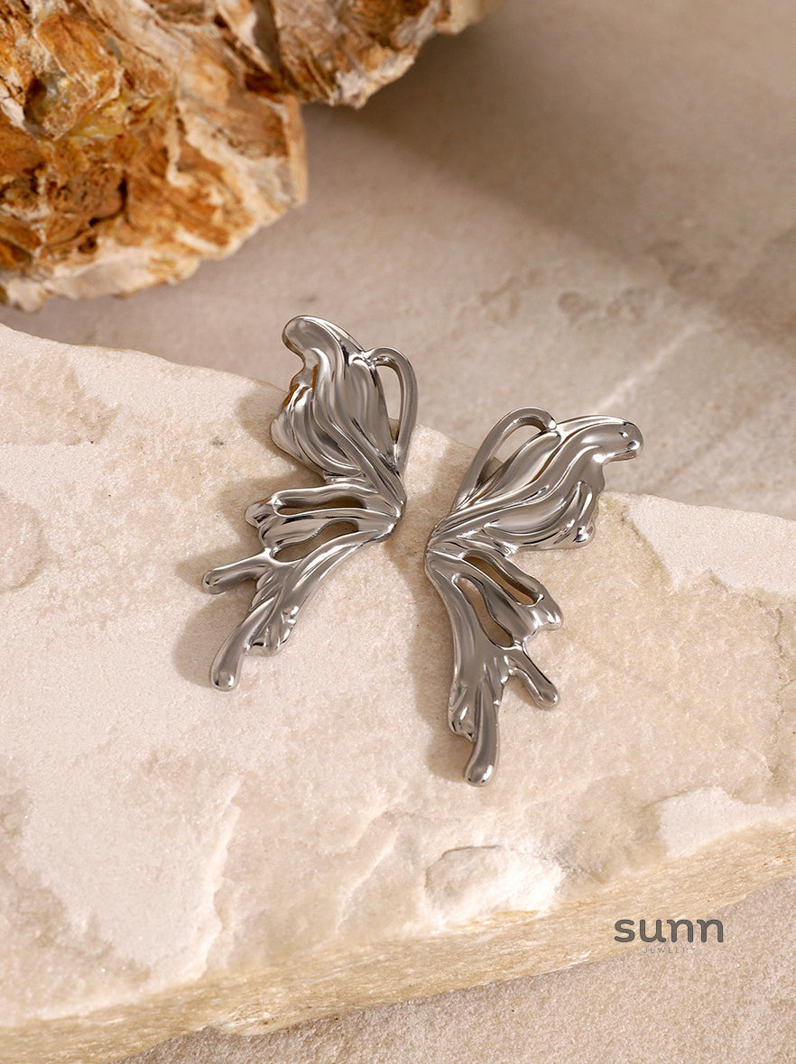 Kaylei 3D Butterfly Studs [O8YNQ08O]