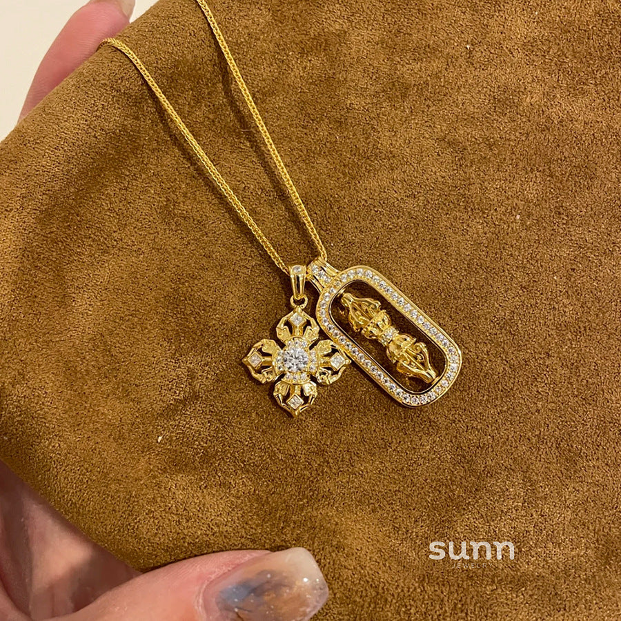 Kaylie Auspicious Charm Necklace [HOWVGQRQ]