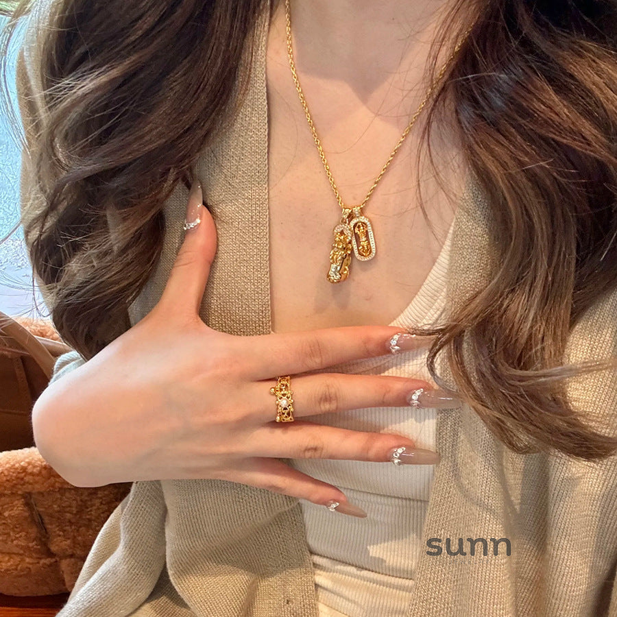 Kaylie Auspicious Charm Necklace [3QBPIHUC]