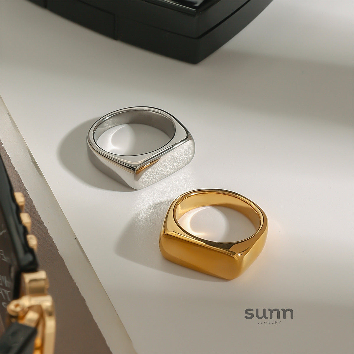 Kayloni Geometric Gold Ring [1NQSU1C0]