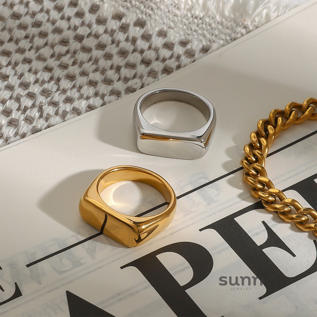 Kayloni Geometric Gold Ring [QOFXVPS3]