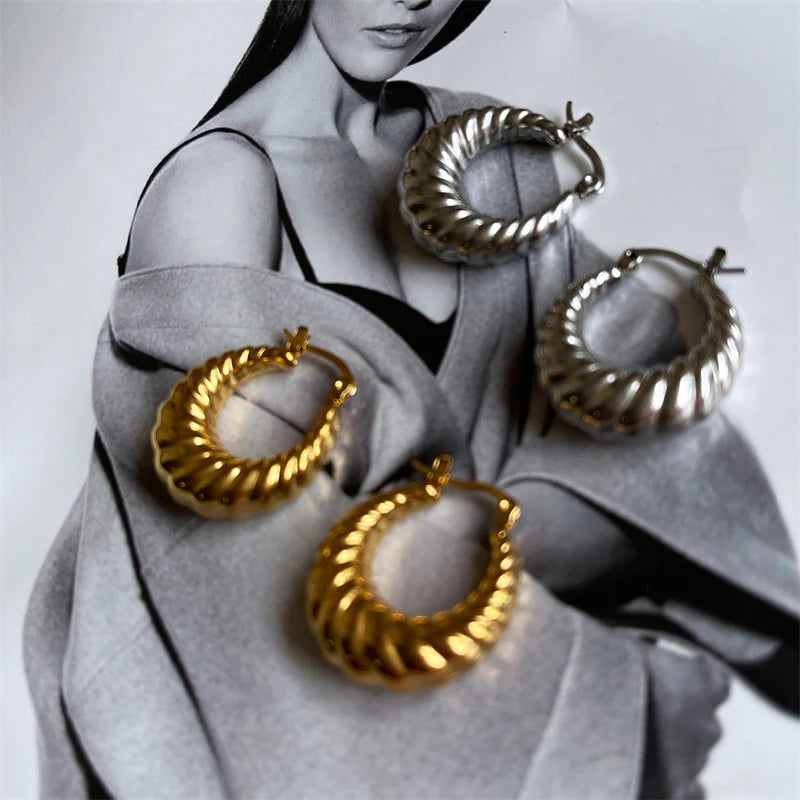 Kaylyn Croissant Hoop Earrings
