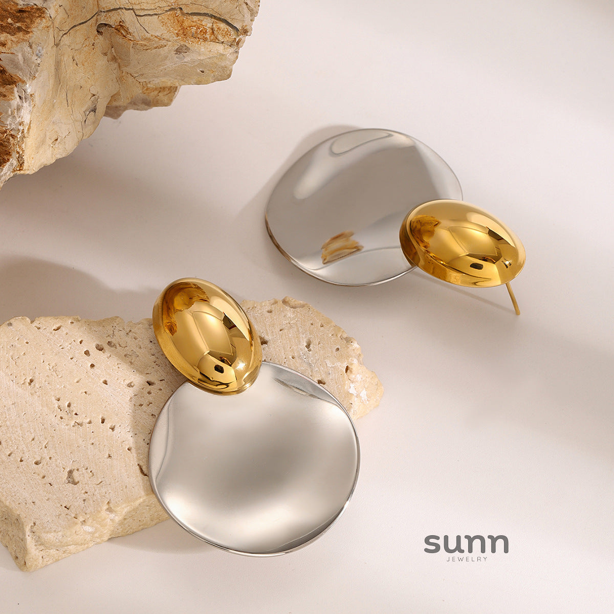 Kaylynn Sculptural Statement Earrings [JFW84T0E]