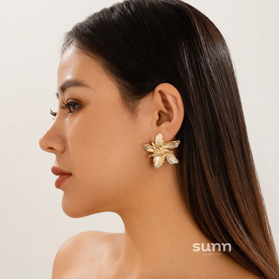 Keagan Five-Petal Flower Stud Earrings