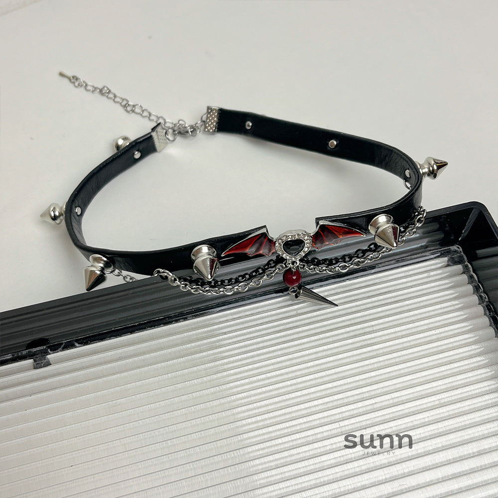 Keeva Edgy Heart Choker [B54ZXNGY]