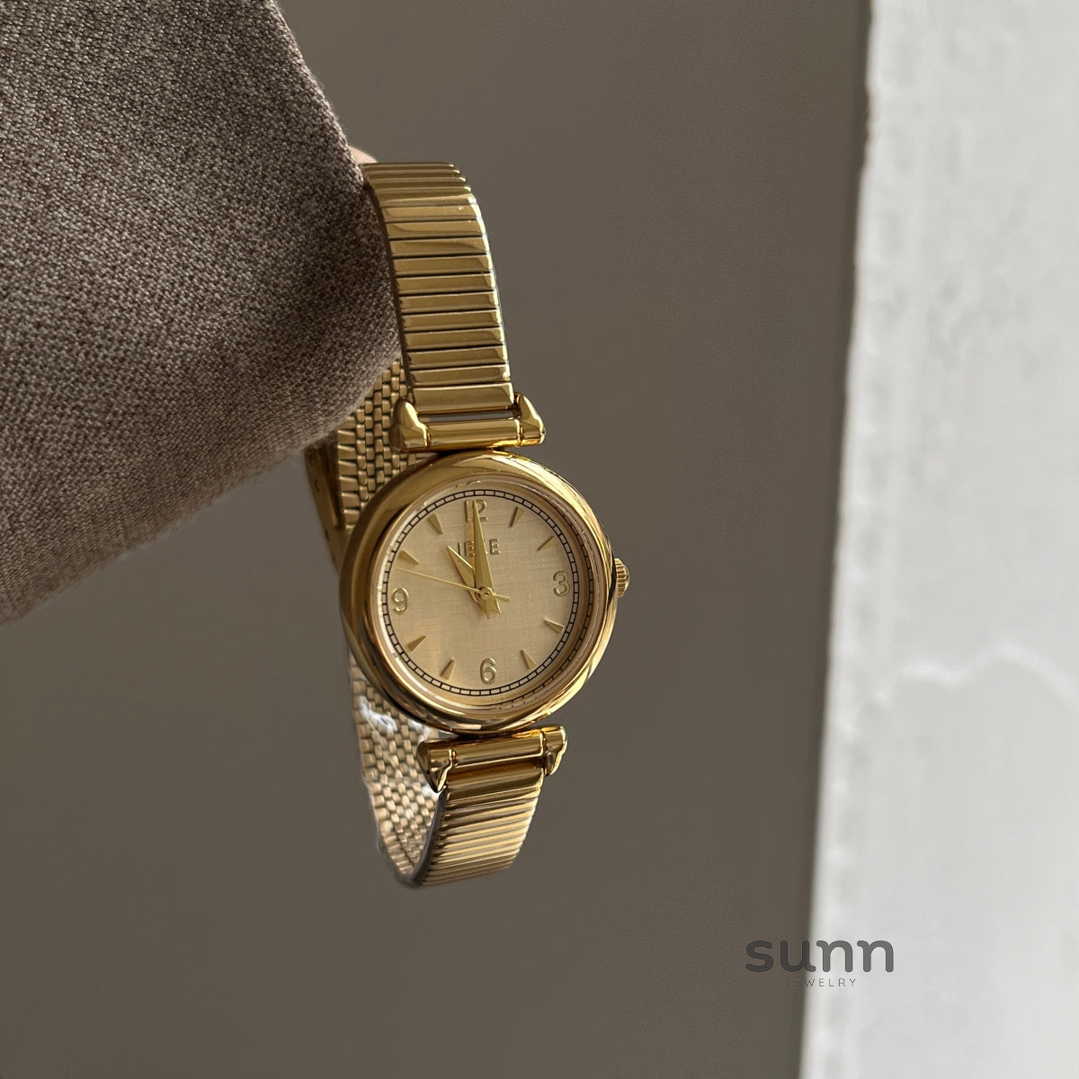 Keily Classic Round Quartz Watch [31NDV5Y1]