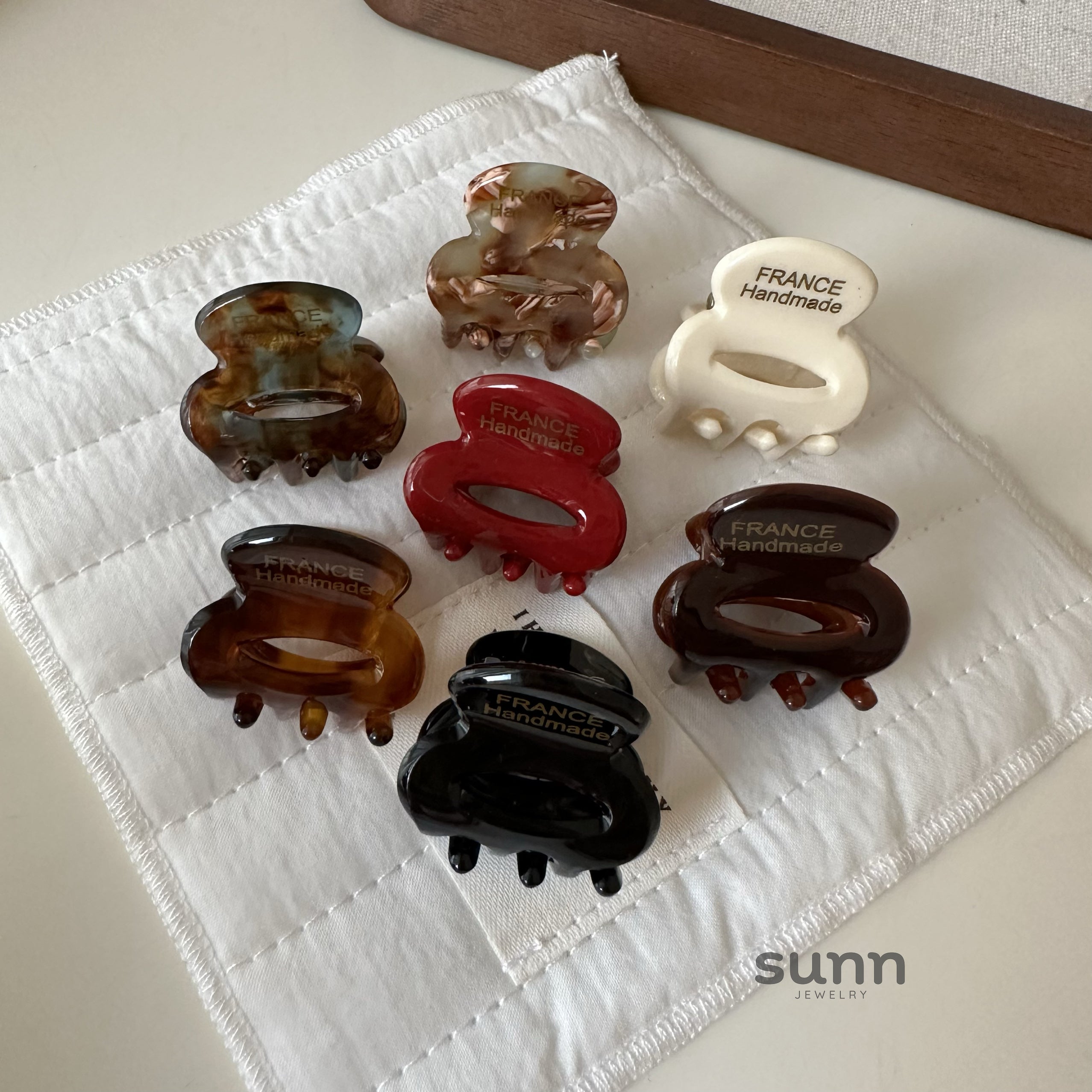 Keisy Pearl Mini Clip [F42D2GDA]