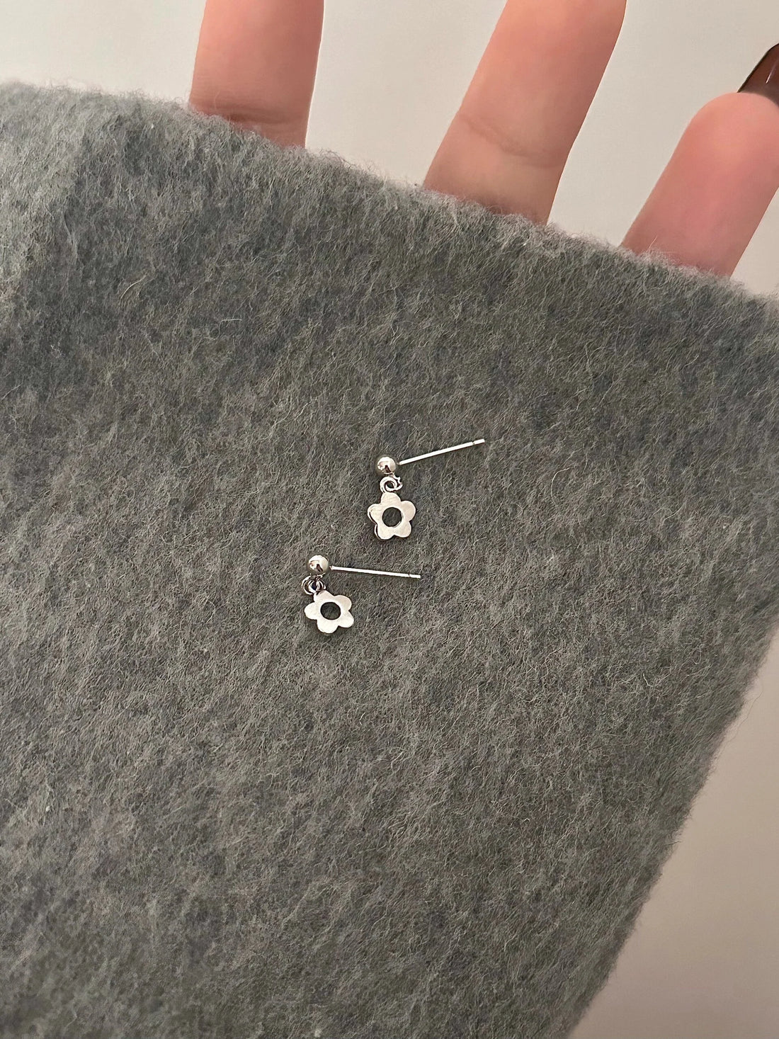 Kelahni Delicate Floral Studs