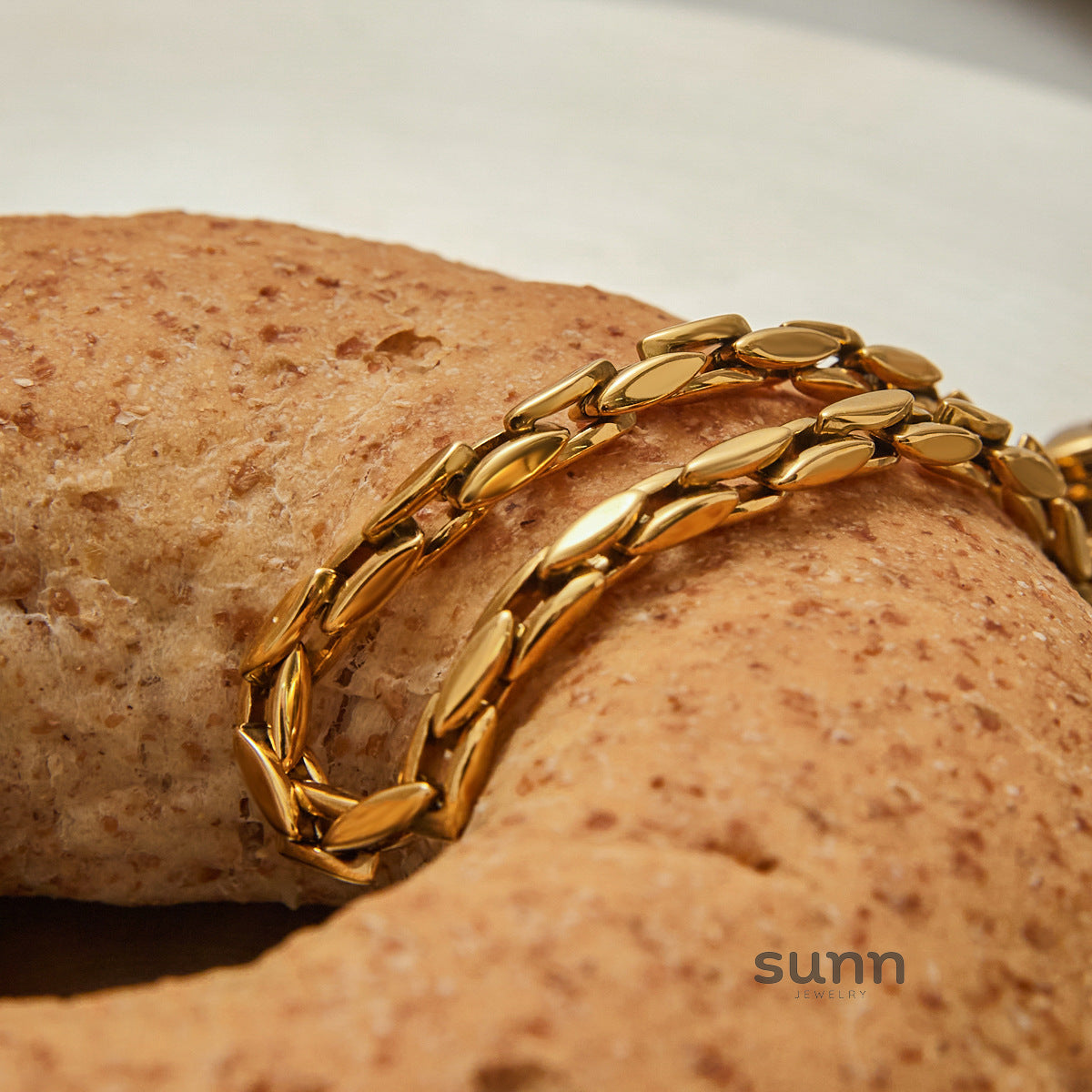 Kelahni Delicate Gold Link Bracelet [A42PAQP7]
