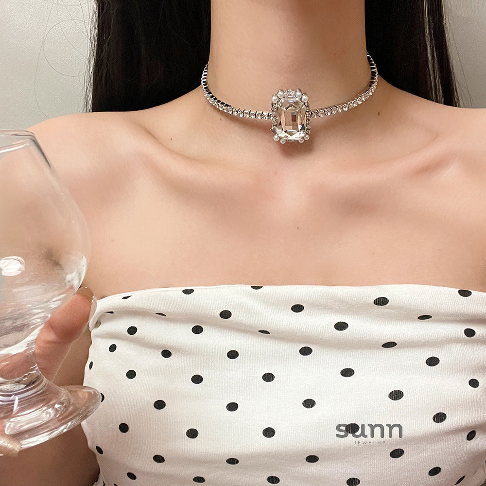 Avaleigh Rhinestone Collar Choker