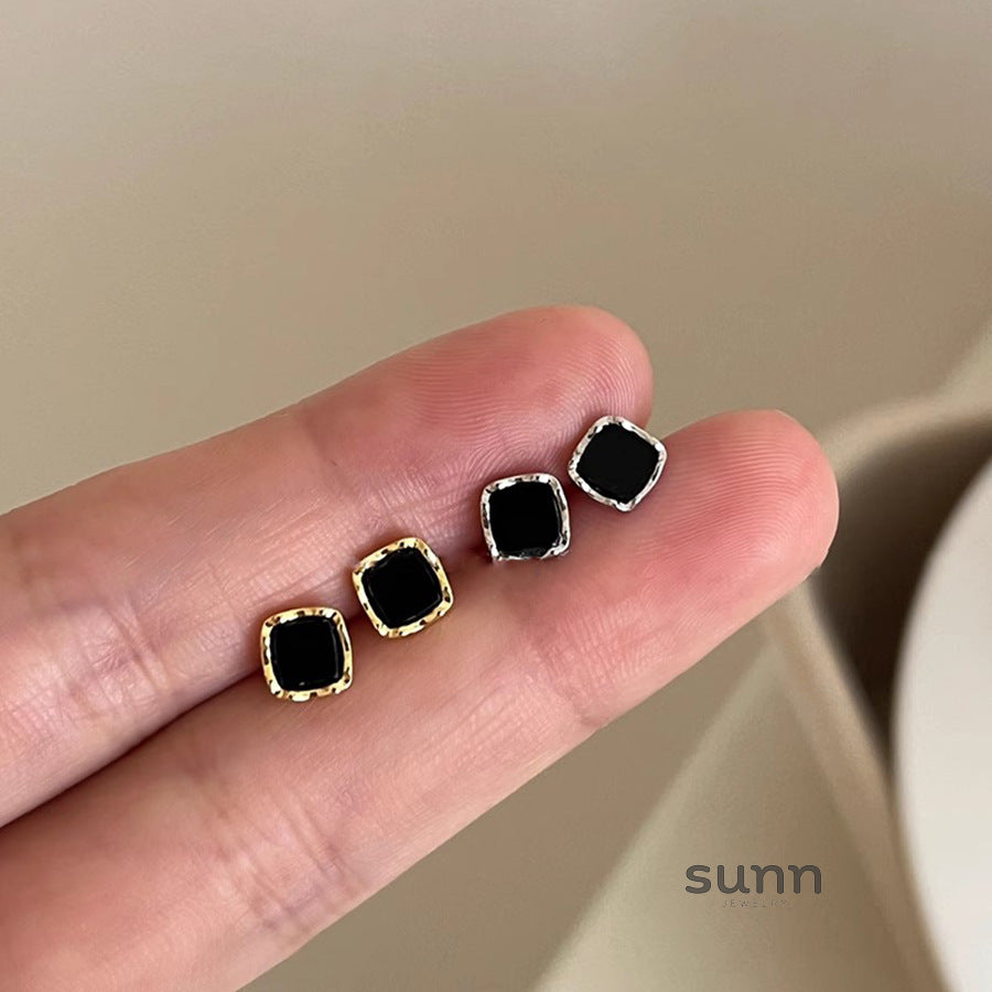 Kelis Sleek Square Earrings [XZM8ZM3B]