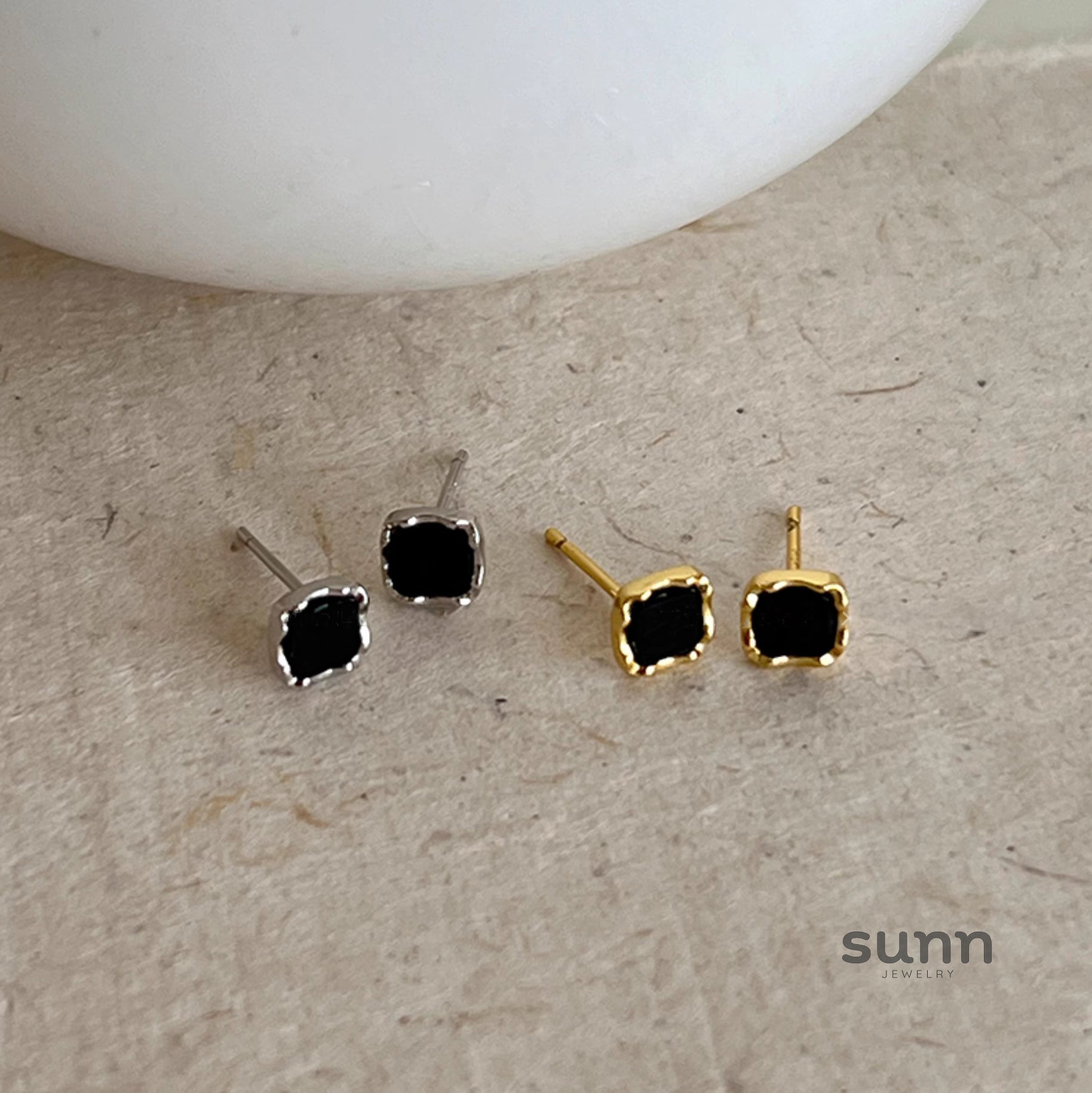 Kelis Sleek Square Earrings [F4UBP145]