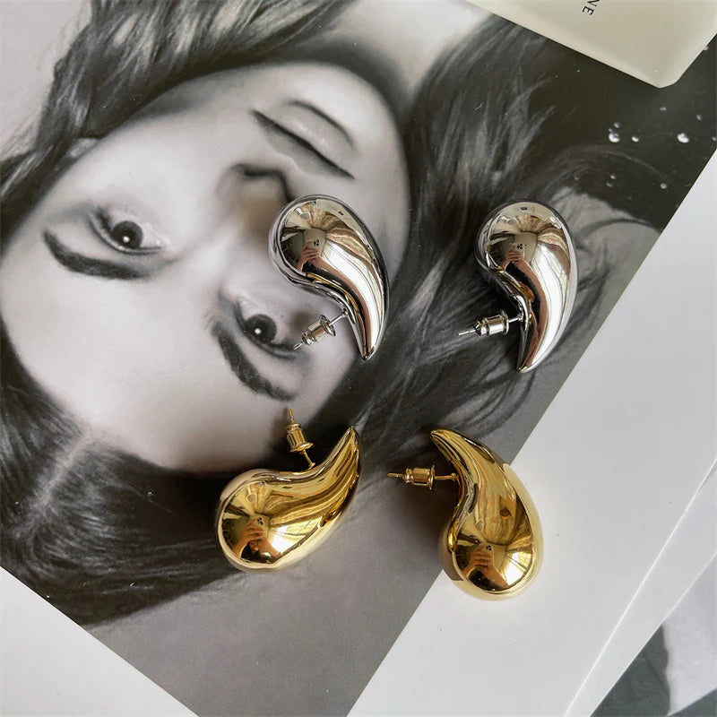 Kellyn Teardrop Hoop Earrings