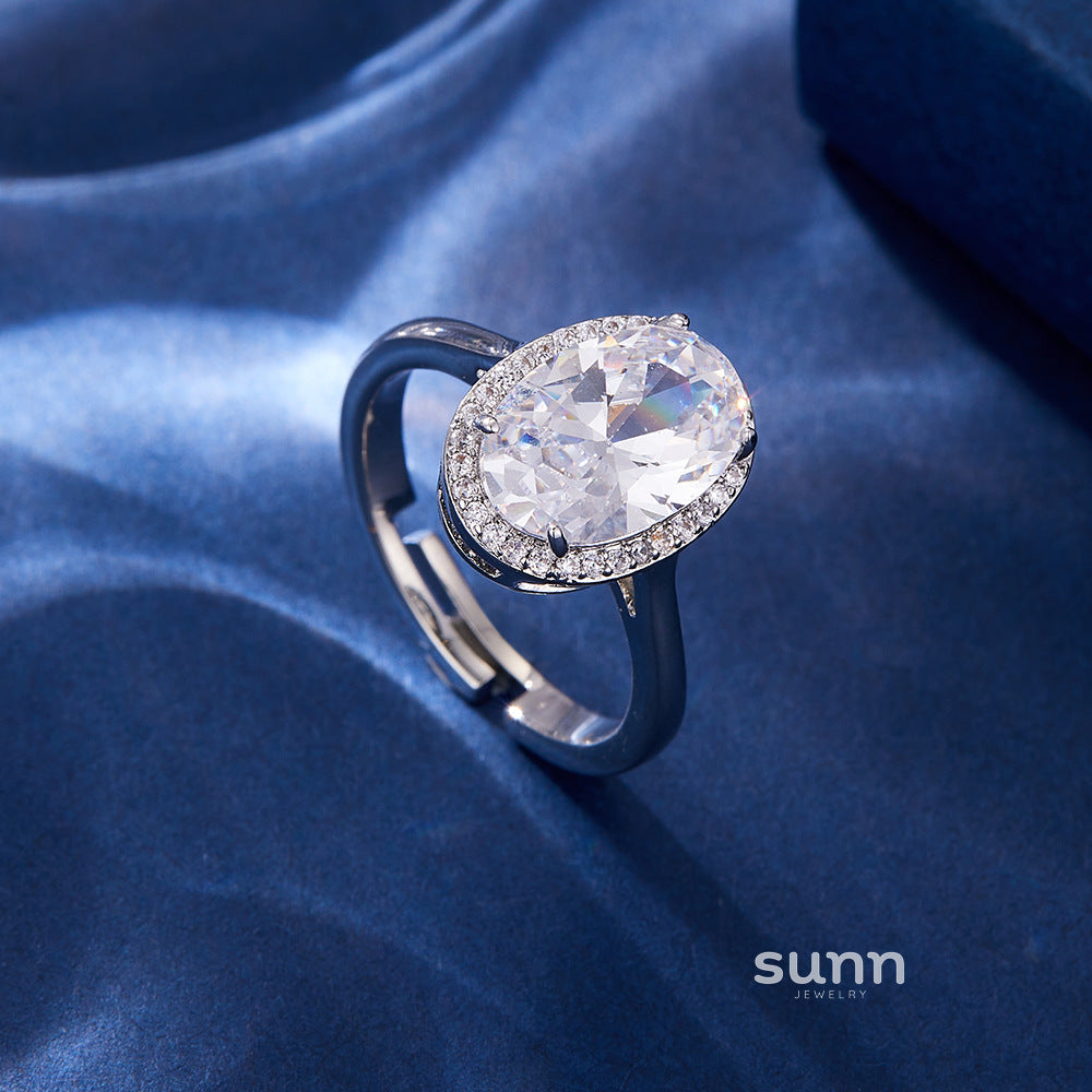 Kellyn Zircon Oval Statement Ring [4XZHYA20]