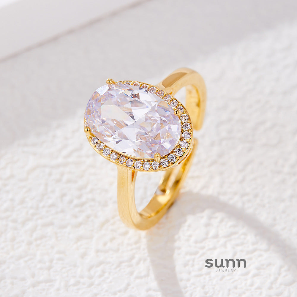 Kellyn Zircon Oval Statement Ring [O7CBVH3P]